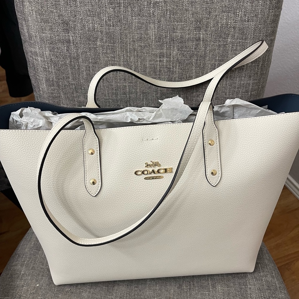 *Brand New* Coach Town Tote